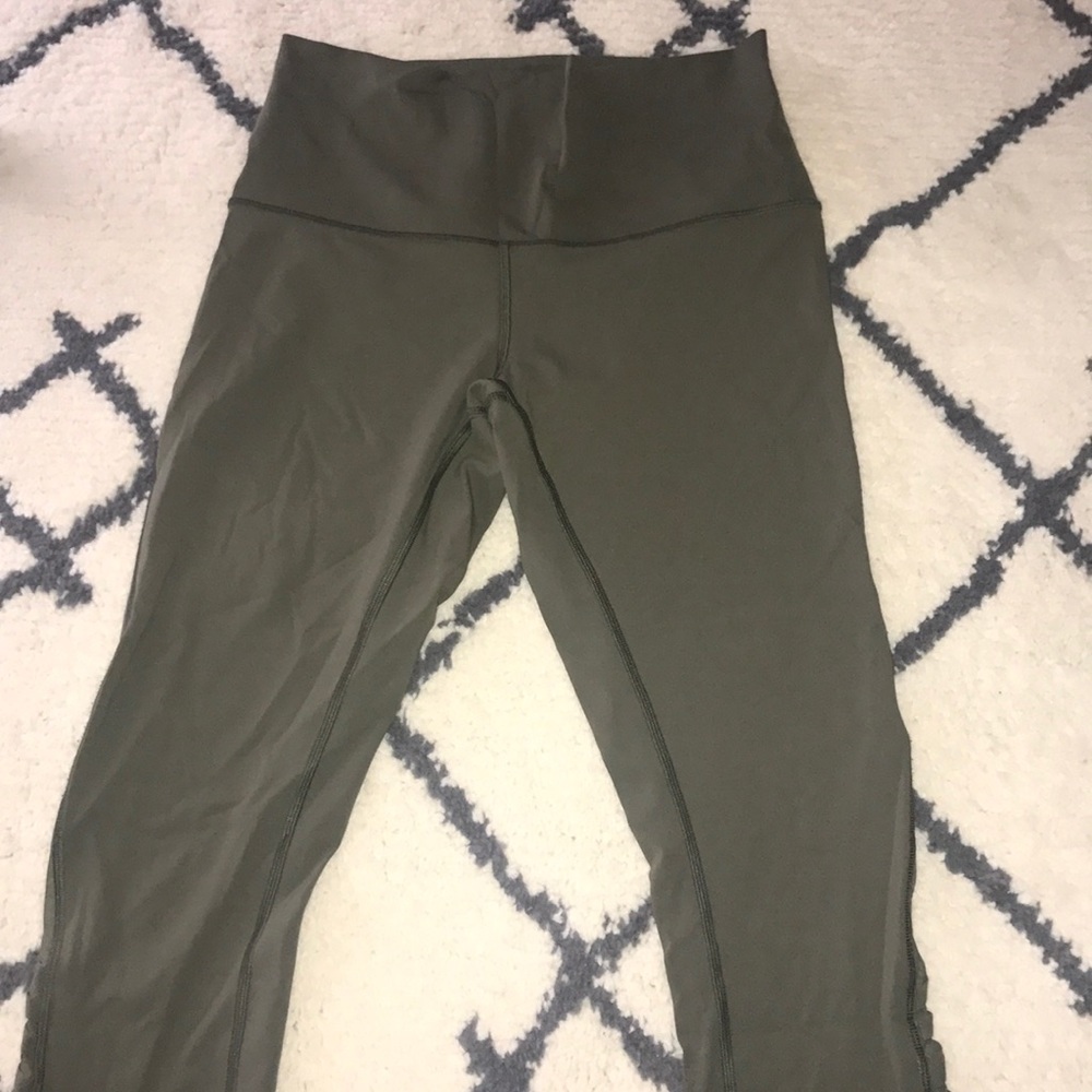 Cropped lululemon leggings